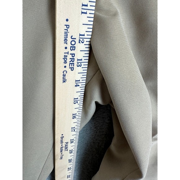 Greg Norman Pants Mens Size 36x32 Beige Golf Chino Performance %100 Polyester - Picture 9 of 16